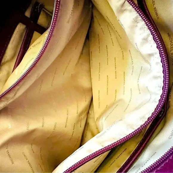 Micheal Kors Plum Jet Set Saffiano Leather Tote - Picture 12 of 16